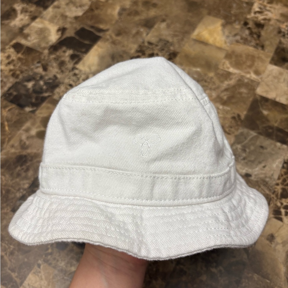 TNA White Bucket Hat medium large